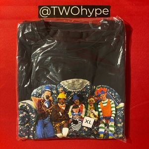 Market Secret Club ‘Large Sofa’ Tee